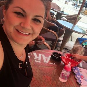 Meet your Posher, Denisa